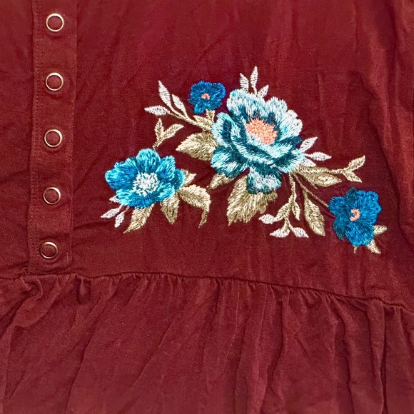American Eagle Outfitters Burgundy Top with Blue Floral Embroidery- Size XS - Picture 3 of 8